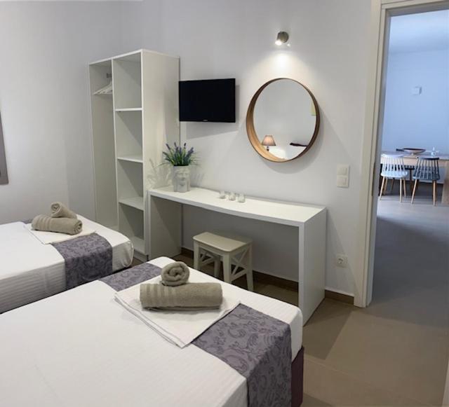 Levanda Guest Houses อันดิปารอส ภายนอก รูปภาพ